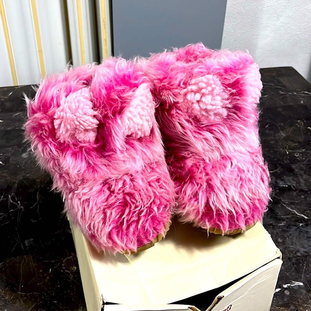 Kid boots